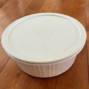 CORNINGWARE 9” Serving Bowl with Cover